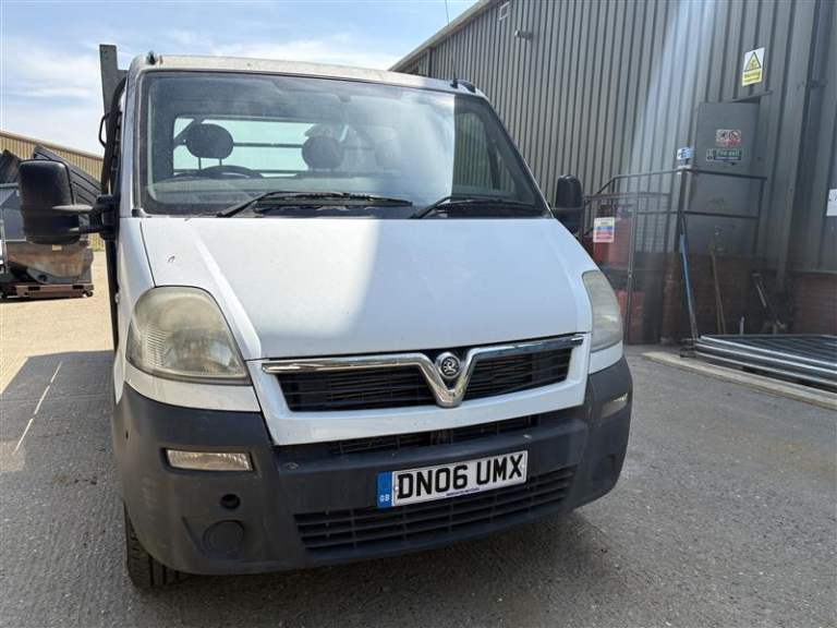 Vauxhall Movano 3500 LWB Flatbed – 2006 – MOT July 2027