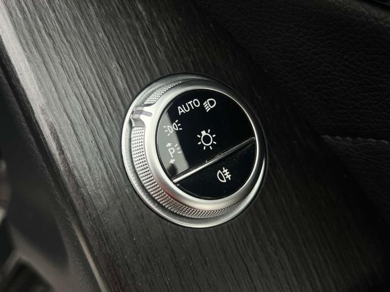 2022 Mercedes-Benz S Class 3.0 S580Le V6 28.6kWh AMG Line (Premium) Saloon 4dr Petrol Plug-in Hyb...