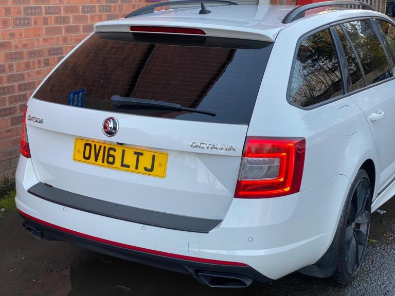 2016 Skoda Octavia 2.0 TDI vRS DSG 4WD Euro 6 (s/s) 5dr ESTATE Diesel Automatic