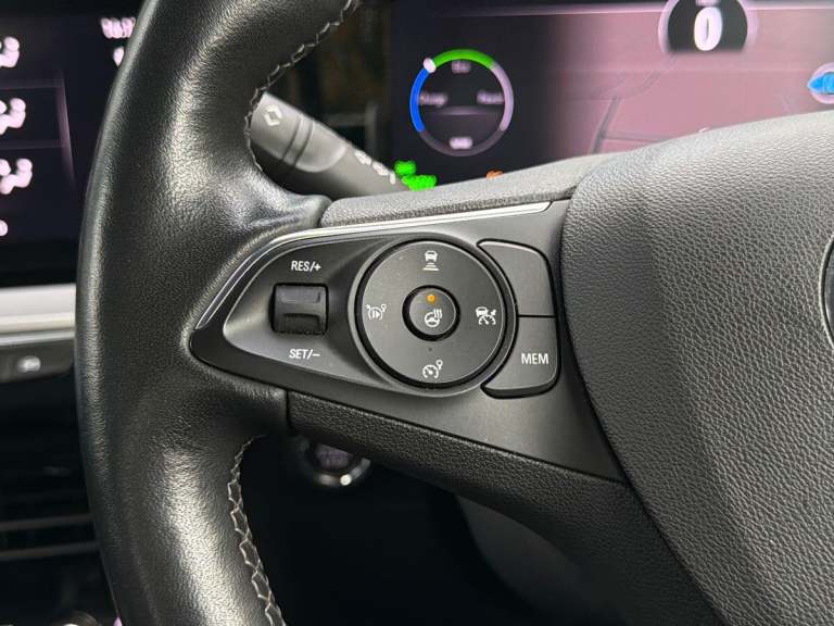 2022 Vauxhall Mokka Electric 50kWh Elite Premium SUV 5dr Electric Auto (136 ps) HATCHBACK Electri...