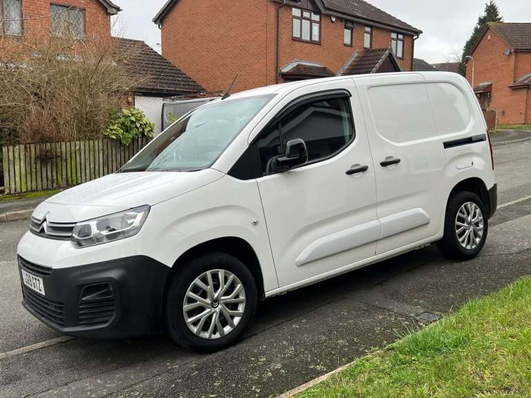 CITROEN BERLINGO 1.6 HDI VAN - 19 REG - NEWER SHAPE - FULL MOT - EX CON - 3 SEATER - FSH -ULEZ
