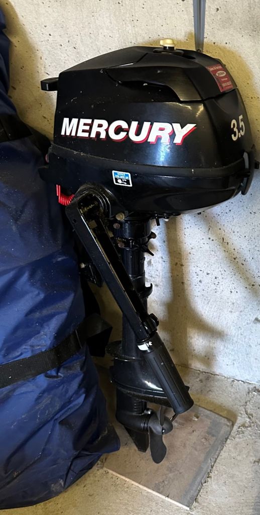 Mercury 3.5hp outboard engine