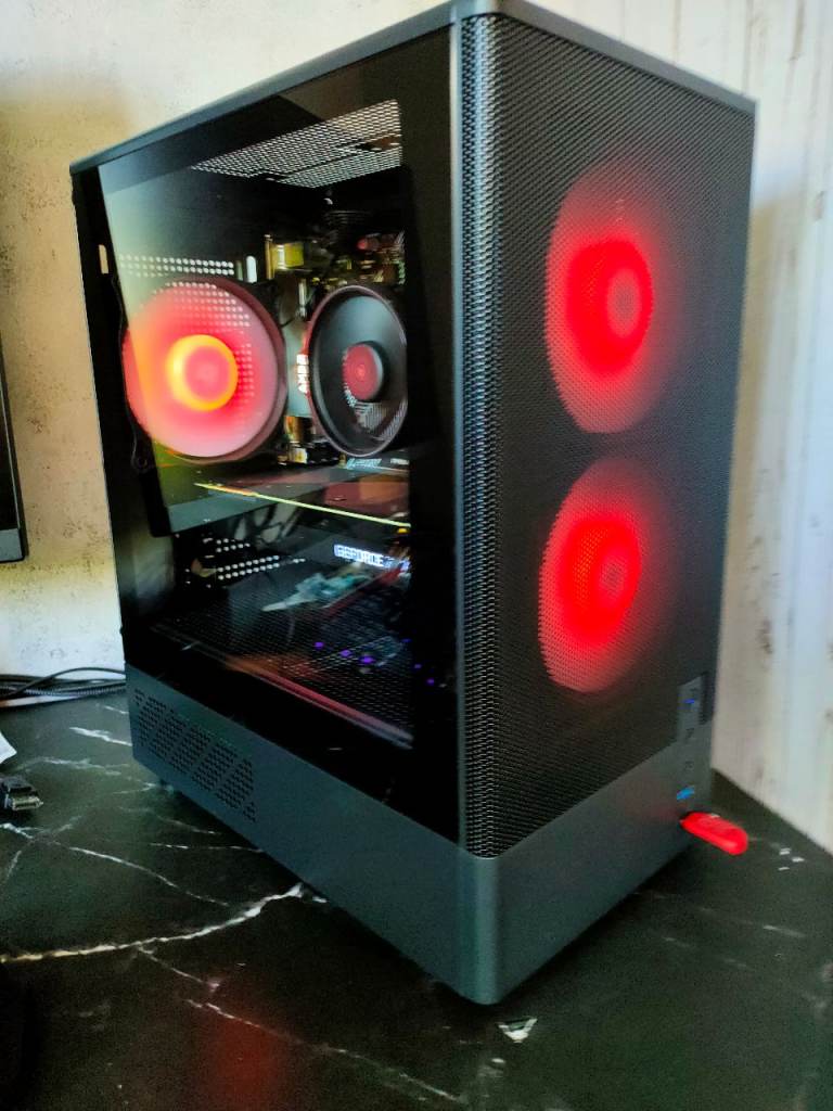 Gaming PC Ryzen 7 2700, RTX 2070 Super, 16gb Ram, 500gb, Win 11