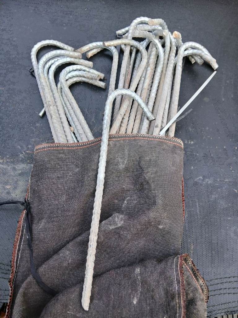 Pegs