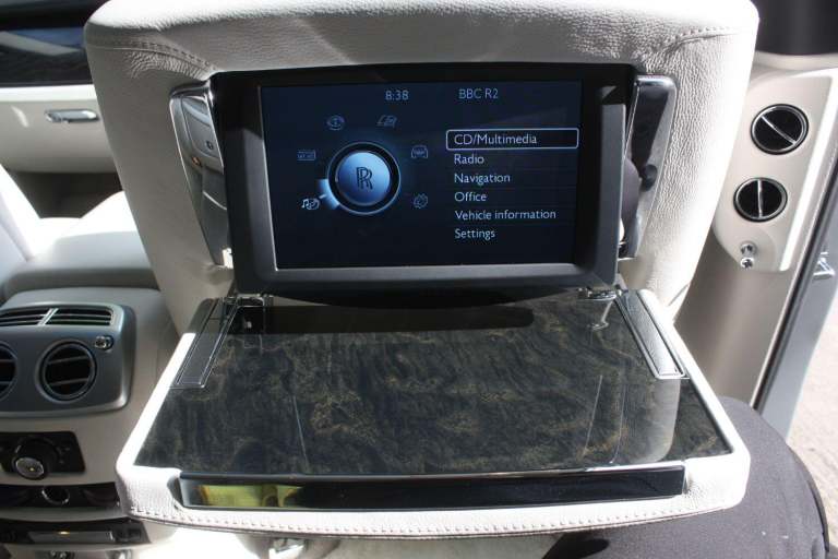 ROLLS-ROYCE GHOST 6.6 V12 2012