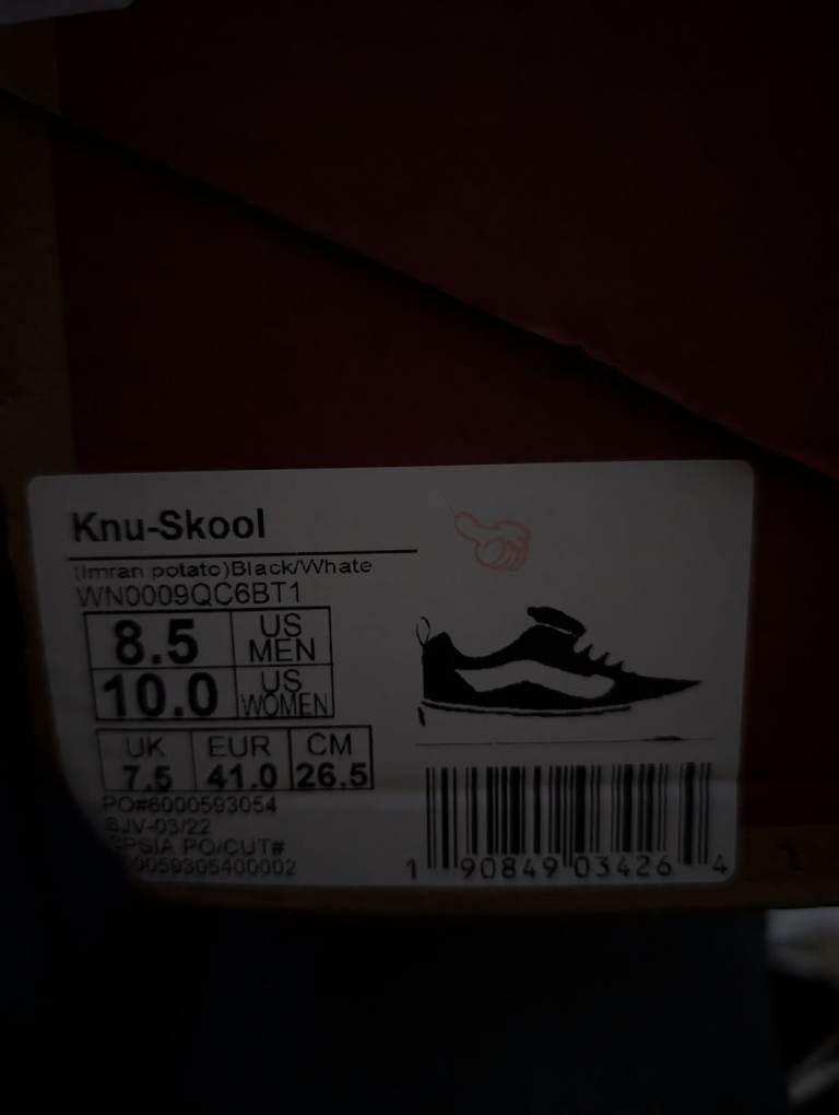 Unisex vans trainers UK 7.5