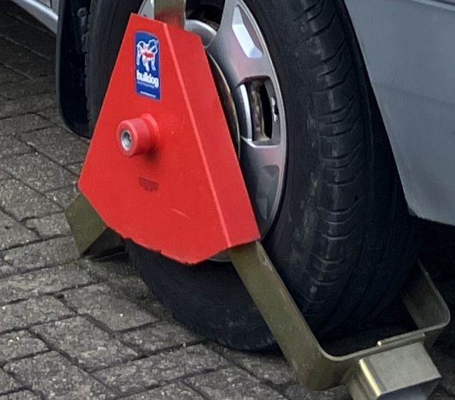Bulldog Centaur 2000C Motorhome Wheel Clamp