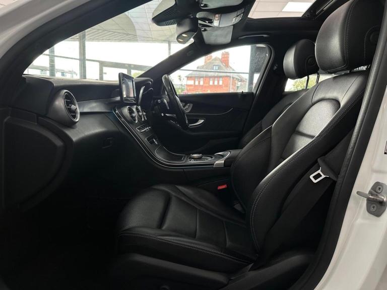 MERCEDES-BENZ C CLASS 2.1 C220d AMG Line (Premium) G-Tronic+ Euro 6 (s/s) 4dr