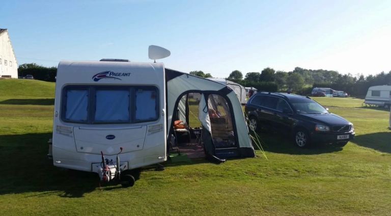 Bailey pageant burgundy 