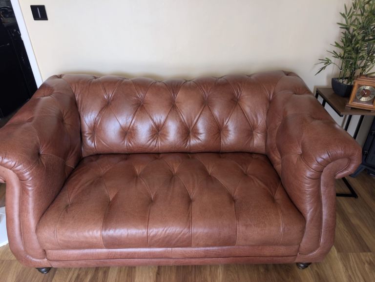 Brown Leather Chesterfield Sofa – Good Condition
