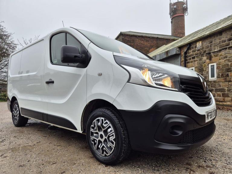2018 Renault Trafic 1.6 dCi 29 Business SWB Standard Roof Euro 6 5dr PANEL VAN Diesel Manual
