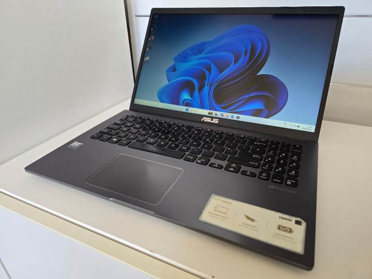 Asus Vivobook X509 15inch laptop Intel i5, 8GB Ram