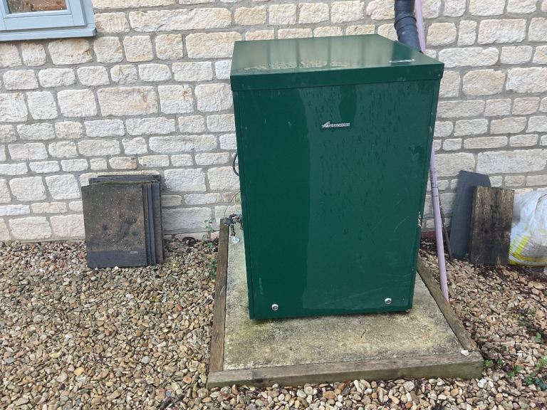 Worcester Bosch Greenstar Heatslave II Outdoor Oil Boiler – Good Condition