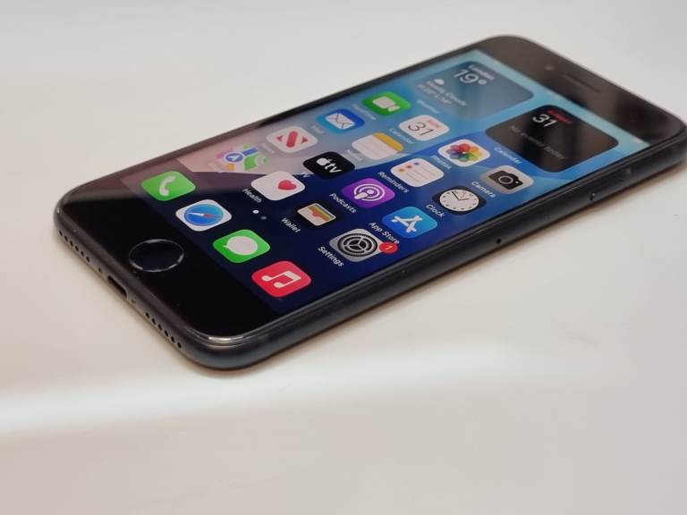 iPhone SE 3rd 2022 in perfect condition, 128GB, Battery 100% capacity, Midnight blue 