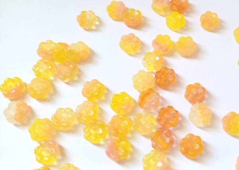 8mm Honey Amber Yellow Flower Beads (x26) Czech Glass Jewellery Earrings Bracelets Art Crafts