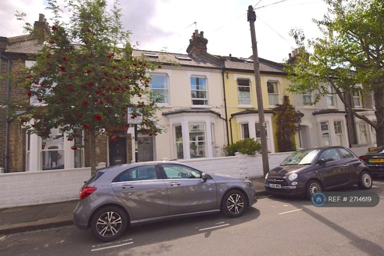 5 bedroom house in Afghan Road, London, SW11 (5 bed) (#2714619)