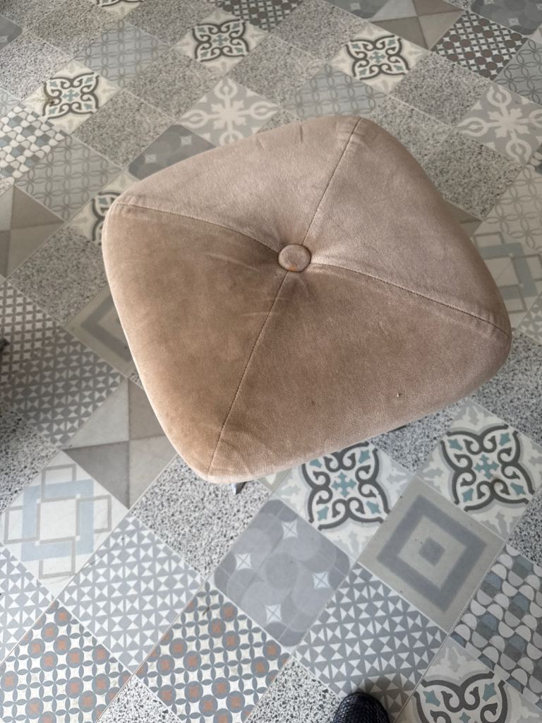 Velvet chair and stool 