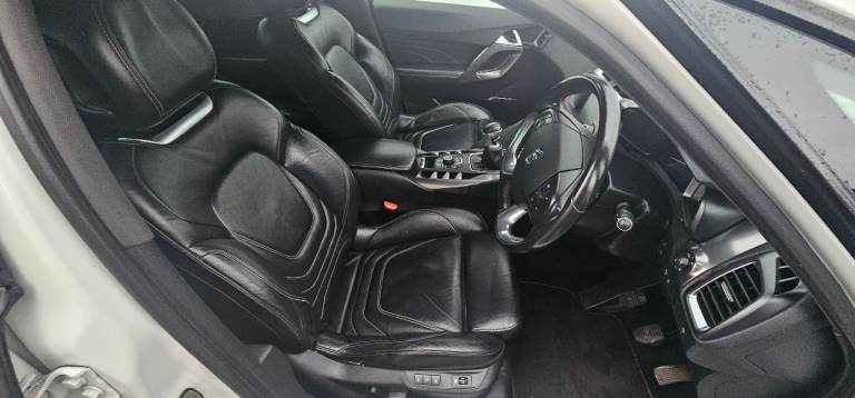 Citroen, DS5, Hatchback, 2012, Manual, 1997 (cc), 5 doors