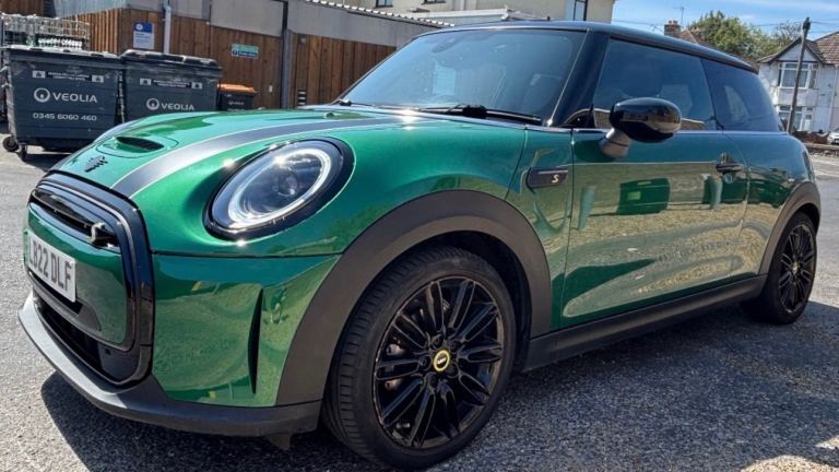 Mini, HATCHBACK, Hatchback, 2022, Other, 1 (cc), 3 doors