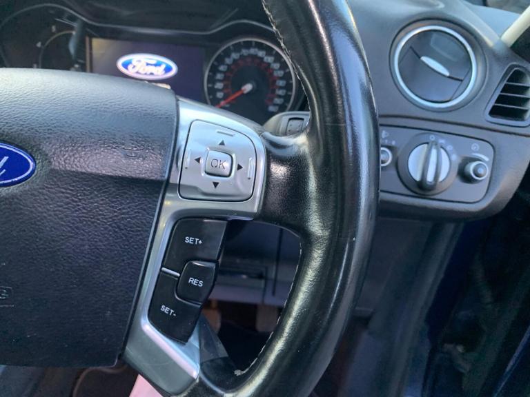 2011 Ford S-Max 2.0 TDCi Titanium Powershift Euro 5 5dr MPV Diesel Automatic