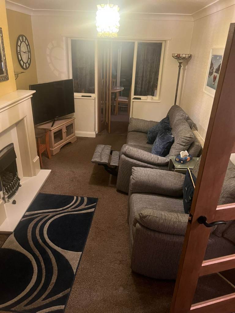 To Let – 2 Bedroom Fully Furnished House on Collingdon Avenue, Sheldon, Birmingham B26