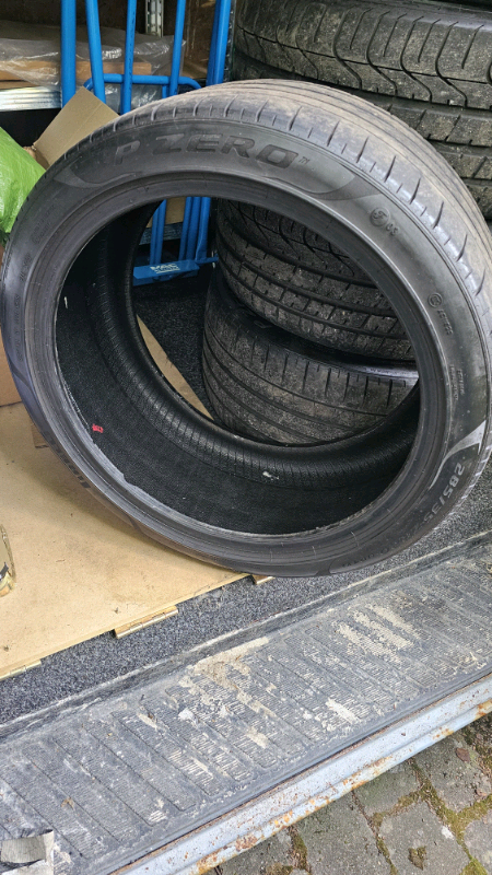 Pirelli P zero 285 35 20 3mm PZ4 delivery for extra