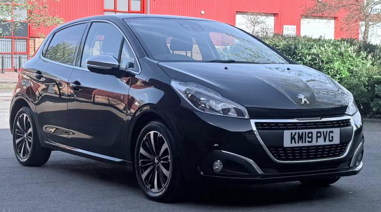 2019 Peugeot 208 1.2 PureTech 82 Tech Edition 5dr [Start Stop] HATCHBACK Petrol Manual
