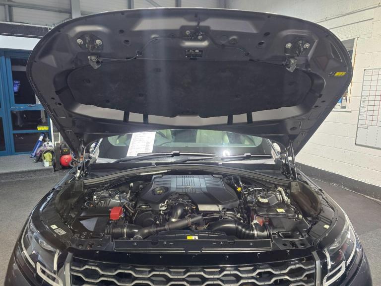 2018 Land Rover Range Rover Velar 3.0 D300 First Edition 5dr Auto ESTATE DIESEL Automatic