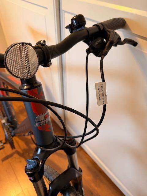 AS NEW-Carrera Crossfire 3 Mens Hybrid Bike (2x9 Shimano Altus) Dark Grey Medium Frame