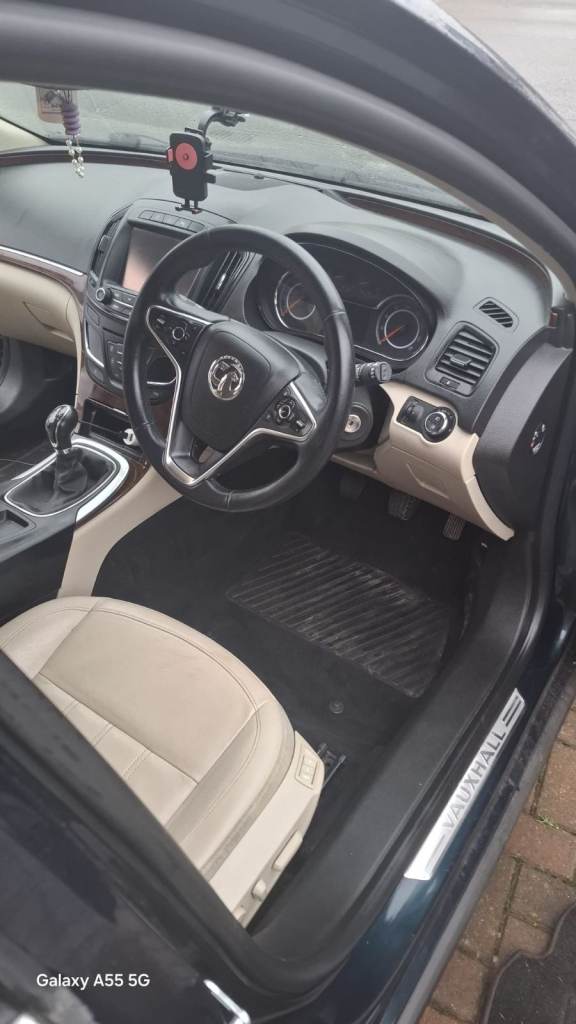 Vauxhall, INSIGNIA, Estate, 2016, Manual, 1598 (cc), 5 doors Leather Heated Seats, full