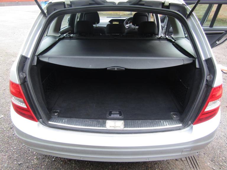 2012 Mercedes-Benz C Class 2.1 C220 CDI BlueEfficiency SE G-Tronic+ Euro 5 (s/s) 5dr ESTATE Diese...