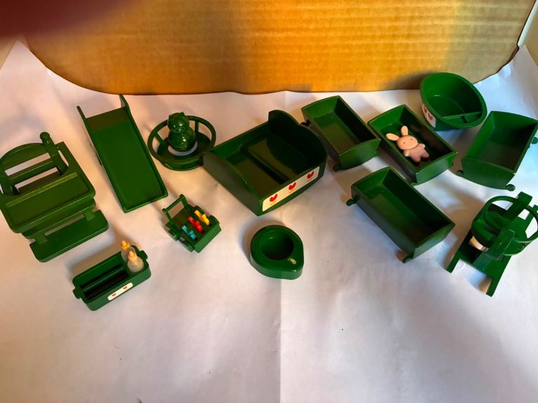 Vintage Green Plastic Toy Farm Accessories & Animals