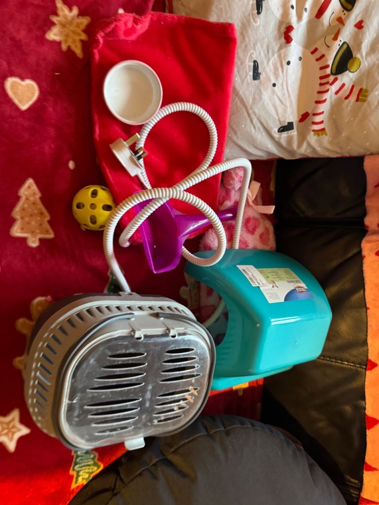 Small animal accessories 