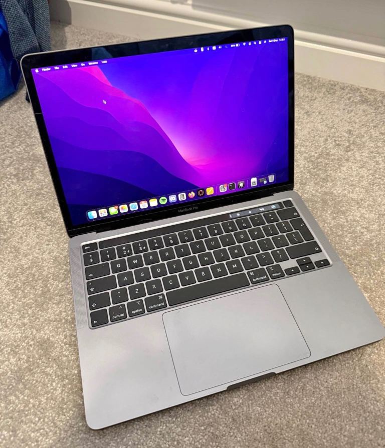 MacBook Pro 13 (2020) intel i5 16gb ram  512gb ssd