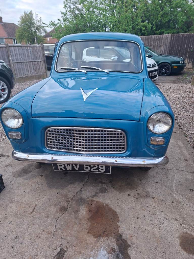 Ford anglia 100e 