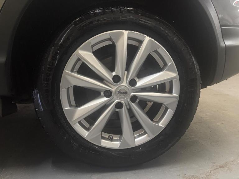 2014 Nissan Qashqai 1.2 DiG-T Acenta 5dr HATCHBACK PETROL Manual