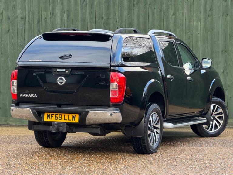  Nissan Navara 2.3 dCi Tekna Auto 4WD Euro 6 4dr Diesel Automatic