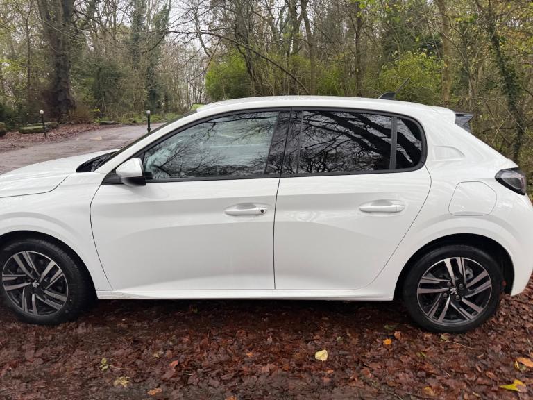 2021 Peugeot 208 1.5 BlueHDi 100 Allure 5dr HATCHBACK Diesel Manual