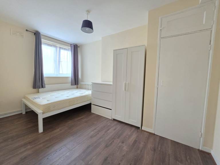 Spacious Double Room in Bethnal Green - Bills Inc