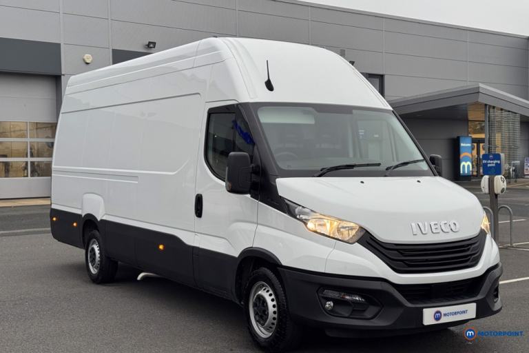 2025 Iveco Daily 2.3 High Roof Van 4100 WB PANEL VAN DIESEL Manual