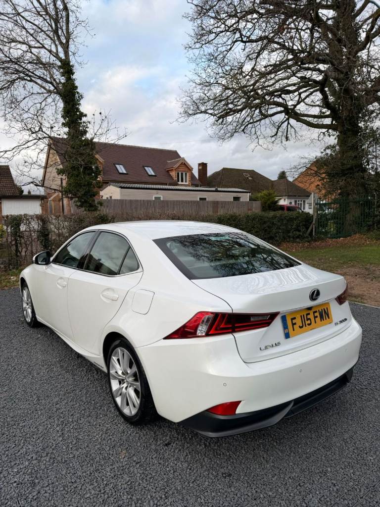 Lexus IS300h Hybrid Auto | 50+ MPG | ULEZ | Reliable