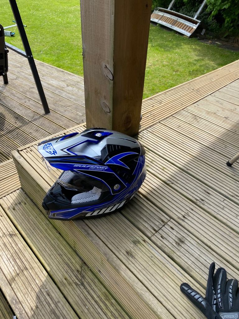 Moto x helmets 1 adult xl 1 small 