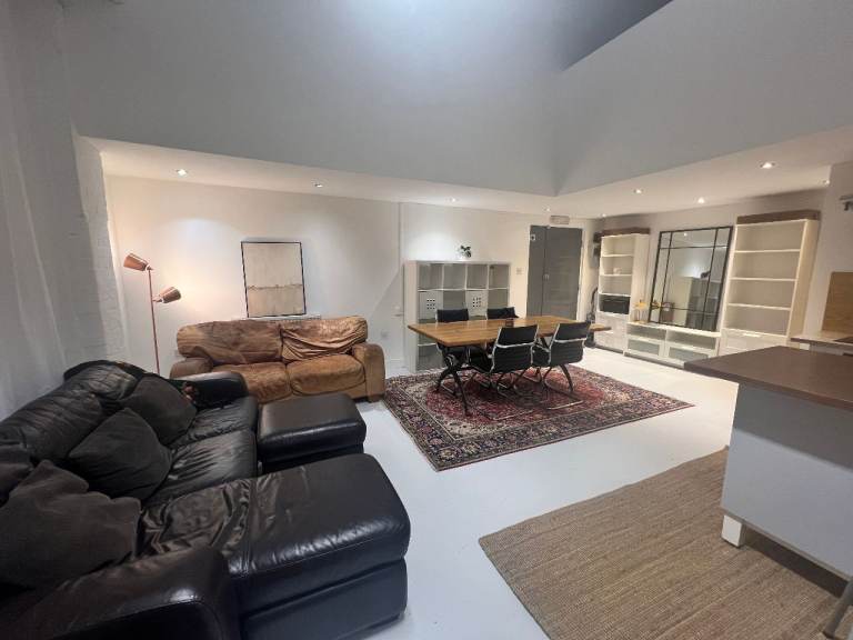 Artist Loft converted warehouse work/live spacious All bills including NO additional Fees