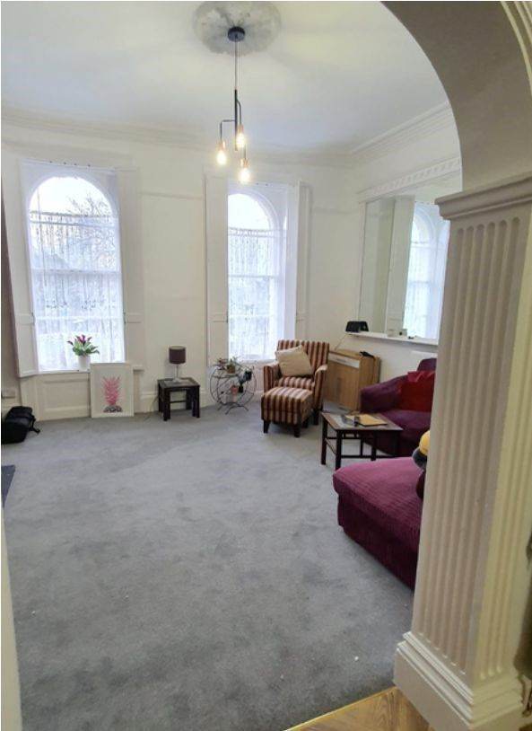 1 Bedroom Ground Floor Flat with Private Courtyard – Barnstaple Town Centre