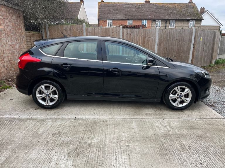 Ford, FOCUS, Hatchback, 2012, Manual, 998 (cc), 5 doors