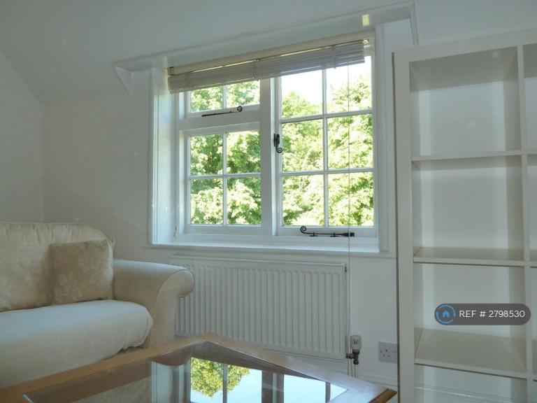 1 bedroom flat in Church Lane, Cambridge, CB23 (1 bed) (#2798530)