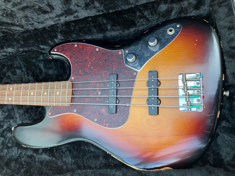 2020 Fender 60th Anniversary Road Worn 60's Jazz Bass