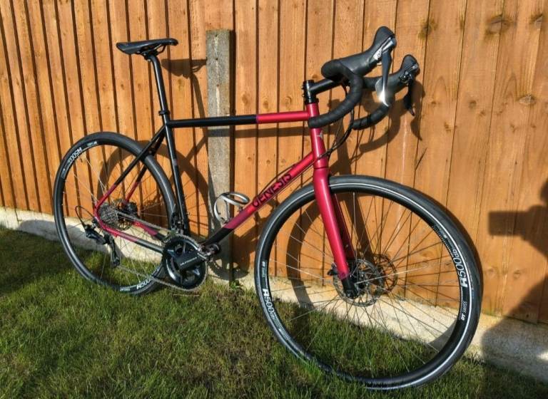 Genesis equilibrium disc 20 XL bike. 