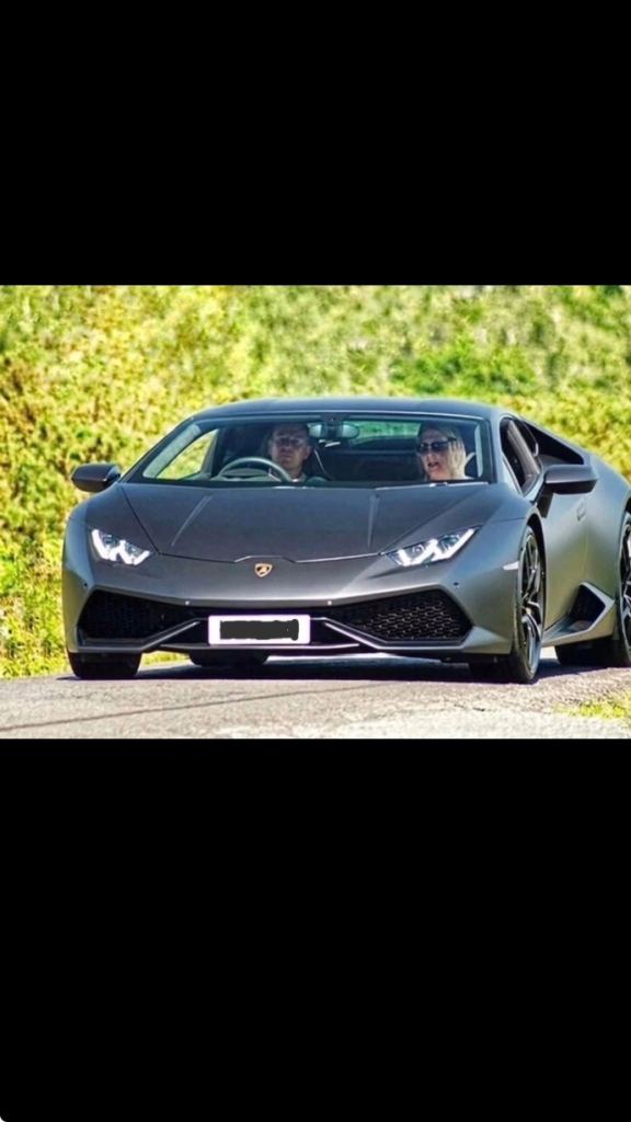 Lamborghini Huracan Prom / Wedding car hire