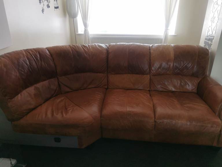 Free leather corner sofa collect asap